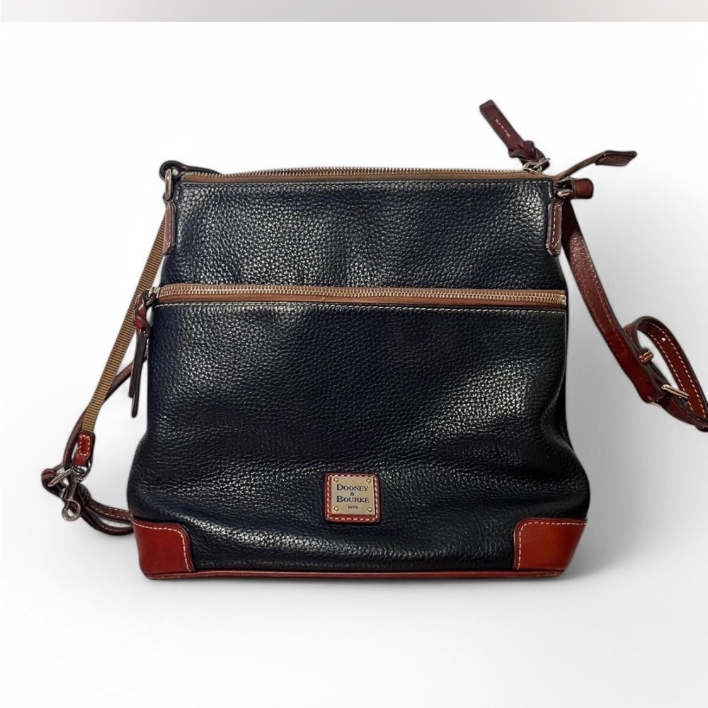 Dooney & Bourke Black Leather Adjustable Strap Zipper Cross Body Bag
